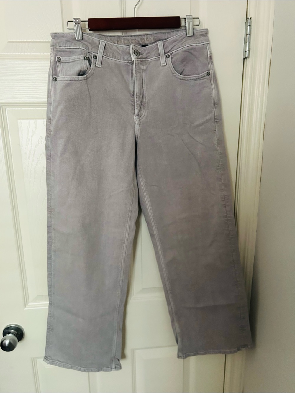 American Eagle Outfitters Women's Straight Leg Jeans - Light Gray